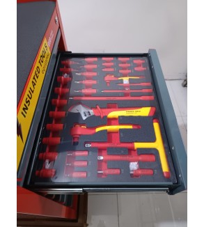 CARRO DE HERRAMIENTAS 07 CAJONES REDSTRIPE  CON HERRAMIENTAS AISLADAS 1000V       -         WURTH